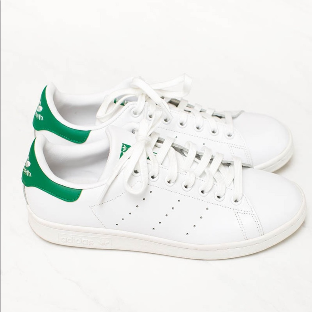 Adidas Originals Stan Smith Cloud White + Green Sneakers. Size 8 US Women’s.